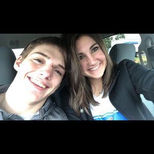 Meet your Posher, Adriana